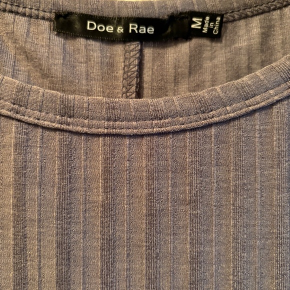 Doe & Rae short sleeve peplum - Picture 4 of 4